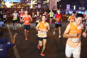 BIB: 21237
                            <button type="button" onclick="openModal(23169180)" class="btn btn-primary btn-sm float-right btn-popup" data-toggle="modal" data-target=".modal-high-quality">
                        <i class="fas fa-shopping-cart"></i> Add to Cart
                    </button>
                                            <button type="button" onclick="isThisMe(23169180, true)" class="btn btn-success btn-sm float-right btn-popup btn-isme hidden" data-toggle="tooltip" data-placement="bottom" title="นี่คือรูปของคุณใช่ไหม คลิกที่นี่เพื่อเอาเข้าอัลบั้ม">
                        <i class="fas fa-plus"></i> Add to album
                    </button>
                    <button type="button" onclick="isThisMe(23169180, false)" class="btn btn-warning btn-sm float-right btn-popup btn-isnotme hidden">
                        <i class="fas fa-ban"></i> Remove from album
                    </button>